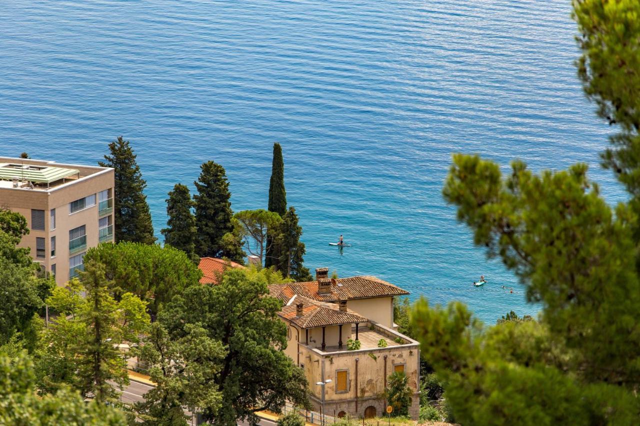 Studio Apartman Rozi Opatija Exteriör bild