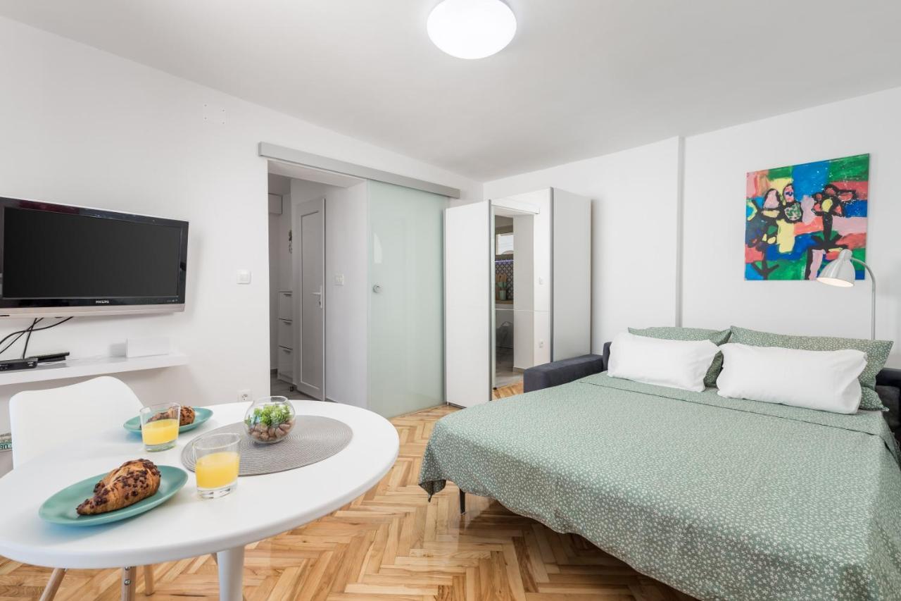 Studio Apartman Rozi Opatija Exteriör bild